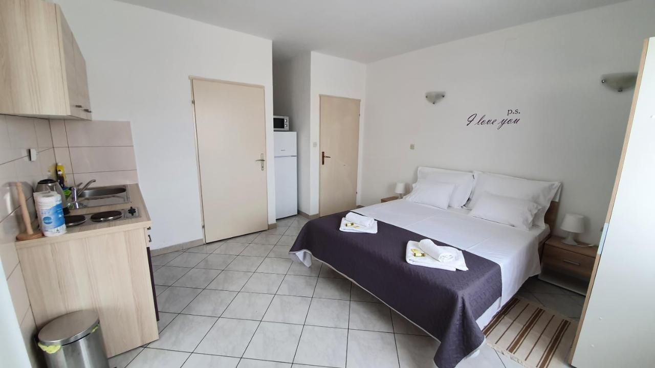 Batkoski Apartments パグ エクステリア 写真